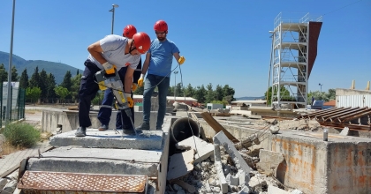 MUHTEMEL AFETLERE KARŞI ÖNLEM ALIYORLAR