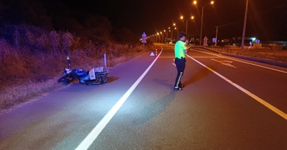 OTOMOBİLLE MOTOSİKLET ÇARPIŞTI