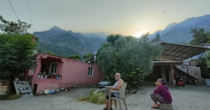 YANGINI İZLEYEN VATANDAŞ: ADAMLAR DENİZİ DAĞA TAŞIDI