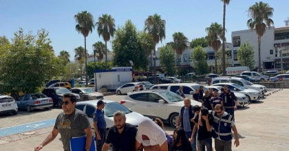 POLİSTEN UYUŞTURUCU OPERASYONU