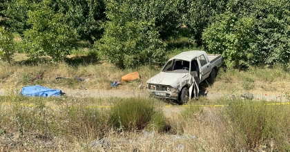 YAŞLI ÇİFTİ FECİ KAZA AYIRDI