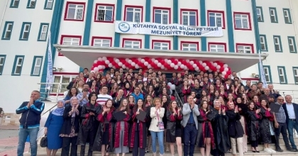 SOSYAL BİLİMLER LİSESİ'NDEN YKS BAŞARISI