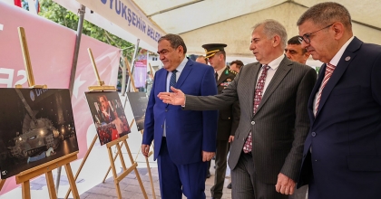 BÜYÜKŞEHİR, 15 TEMMUZ DESTANINI FOTOĞRAFLARLA ANLATTI