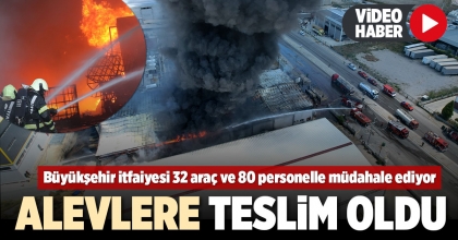 BÜYÜKŞEHİR İTFAİYESİ 32 ARAÇ VE 80 PERSONELLE MÜDAHALE EDİYOR