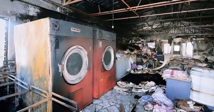 ÇAMAŞIRHANEDE ÇIKAN YANGINDA BÜYÜK ÇAPTA MADDİ HASAR MEYDANA GELDİ   