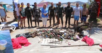 DENİZİN DİBİNDEN ÇIKANLAR VATANDAŞLARI ŞOKE ETTİ