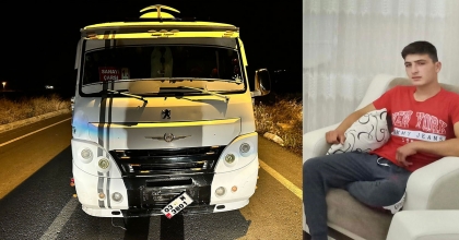 DOLMUŞUN ÇARPTIĞI 15 YAŞINDAKİ GENÇ HAYATINI KAYBETTİ