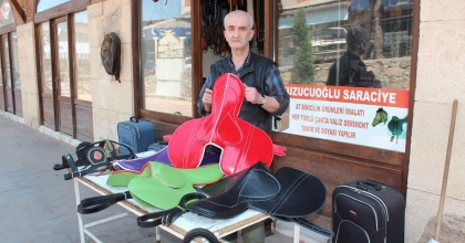 EL EMEĞİ EYERLERİYLE DÜNYAYA AÇILDI