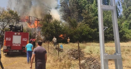 EV YANGININDA 90 BİN TL NAKİT PARA VE 5 TON BUĞDAY KÜL OLDU 