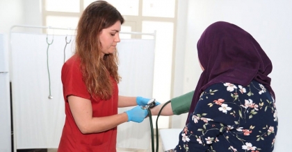 SAĞLIK KABİNİ MERKEZEFENDİLİLERE ÜCRETSİZ HİZMET SUNUYOR