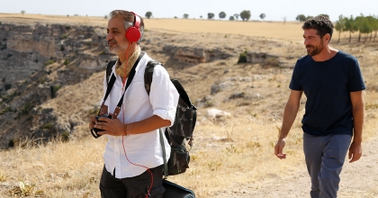 UŞAK’TA ÇEKİLEN ‘BULUTLARIN ÜSTÜNDE’ FİLMİNİN VİZYON TARİHİ BELLİ OLDU 