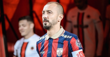 AHMET İLHAN ÖZEK, ALTINORDU’YA VEDA ETTİ  