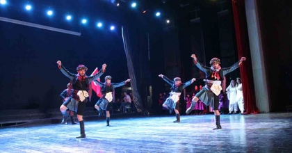 GÜRCİSTAN’DAKİ FESTİVALE NAZİLLİ HALK DANSLARI TOPLULUĞU DİKKAT ÇEKTİ