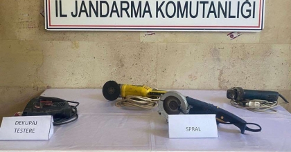 BAĞ EVİ HIRSIZLARI KISA SÜREDE YAKALANDI  