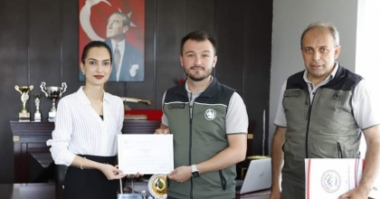 DEPREM BÖLGESİNDE GÖREV YAPAN ORMANCILARA BAŞARI BELGESİ