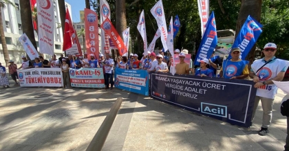 KAMU ÇALIŞANLARI MAAŞ ZAMLARINI PROTESTO ETTİ