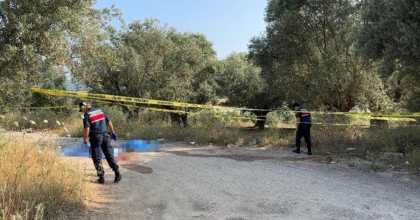 İZMİR'DE ESKİ EŞİNİ ÖLDÜREN KİŞİ İNTİHAR ETTİ