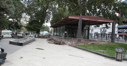 AZERBAYCAN PARKINDA YENİLEME ÇALIŞMALARI BAŞLADI  