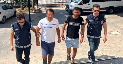 2 GÖÇMEN KAÇAKÇISI TUTUKLANDI