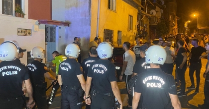 AKRABALAR ARASINDAKİ KAVGADA 1’İ AĞIR 5 KİŞİ YARALANDI