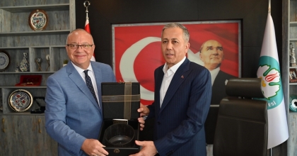 BAKAN YERLİKAYA'YA MANİSA SUNUMU