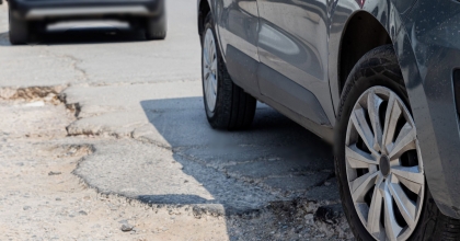 HER BİN KAZANIN DÖRDÜ YOL KAYNAKLI