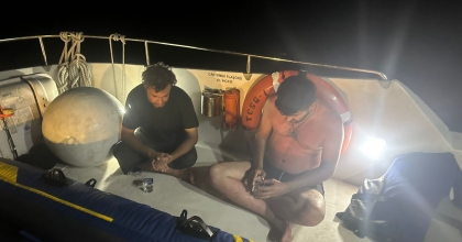 49 DÜZENSİZ GÖÇMEN YAKALANDI, 2'Sİ KURTARILDI