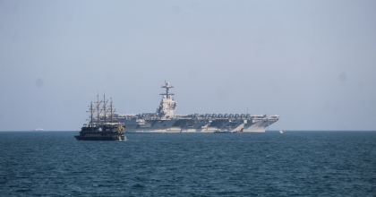 ABD UÇAK GEMİSİ ANTALYA'YA DEMİRLEDİ