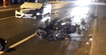 OTOMOBİLİN MOTOSİKLETLE KAZASI CAN ALDI