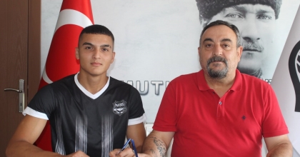RECEP EFE KOÇAK NAZİLLİ BELEDİYESPOR'DA