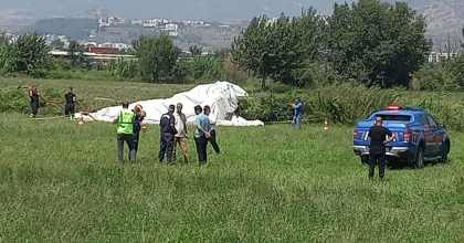 AYDIN'DA EĞİTİM UÇAĞI DÜŞTÜ: 2 YARALI  