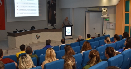 DOSTEK'TE ÖĞRETMENLERE YÖNELİK EĞİTİMLER