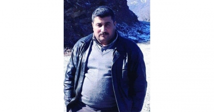 EL FRENİNİ ÇEKMEYİ UNUTTUĞU TRAKTÖRÜN ALTINDA KALARAK HAYATINI KAYBETTİ