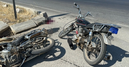 İKİ MOTOSİKLETİN ÇARPIŞTIĞI KAZADA 1 KİŞİ ÖLDÜ
