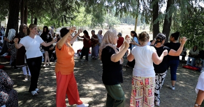 KADINLAR YAZ KAMPI KEYFİNİ HARMANDALI İLE ÇIKARDI