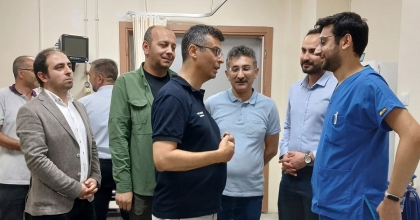 KORKMAZ, GECE ACİL SERVİSLERİ DENETLEDİ   