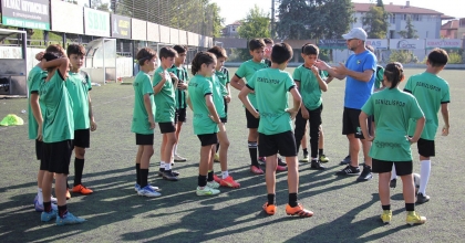 MİNİK HOROZLARDA PAROLA; ŞAMPİYONLUK