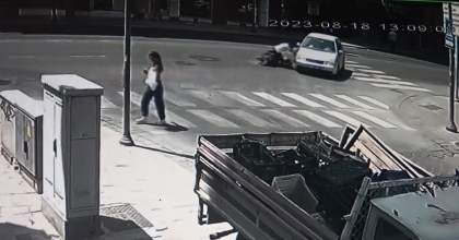 OTOMOBİL İLE ELEKTRİKLİ MOTOSİKLET ÇARPIŞTI