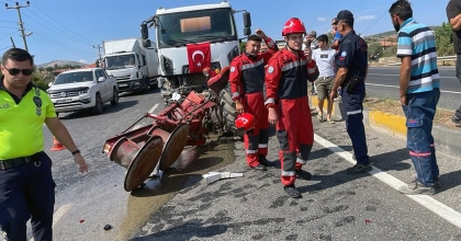 YATAĞAN'DA BETON MİKSERİ İLE TRAKTÖR ÇARPIŞTI: 1 YARALI
