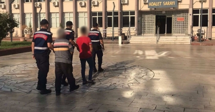 ZEHİR TACİRİ BABA VE OĞLU BİR TON UYUŞTURUCU İLE YAKALANDI 