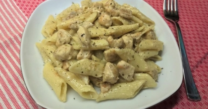 Kremalı Tavuklu Makarna: Krema ve Tavuğun Uyum Dansı
