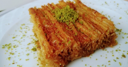 Yufkadan Yapılabilecek Basit Şerbetli Tatlılar