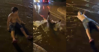 SAĞANAK YAĞIŞ SONRASI SU BİRİKİNTİSİNDE EĞLENDİLER