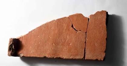 2 BİN 500 YILLIK ZAR OYUNU TABLASI BULUNDU  