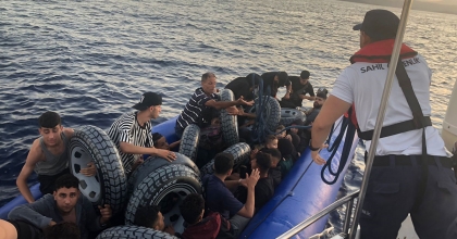 39 GÖÇMEN YAKALANDI, 59 GÖÇMEN KURTARILDI