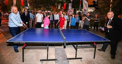 EN RENKLİ HAREKETLİLİK