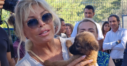 SÜPERSTAR AJDA PEKKAN CAN DOSTLARLA BULUŞTU