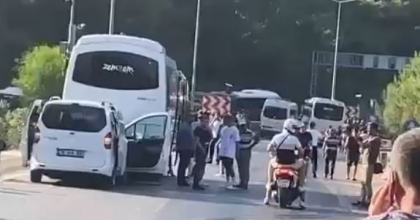 12 ARAÇ BİRBİRİNE GİRDİ