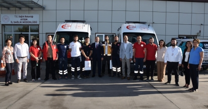 8 SAĞLIK PERSONELİ VE 2 AMBULANS LİBYA’YA GÖNDERİLDİ