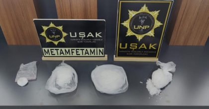 POLİS KONTROL NOKTASINDA UYUŞTURUCU ELE GEÇİRDİ